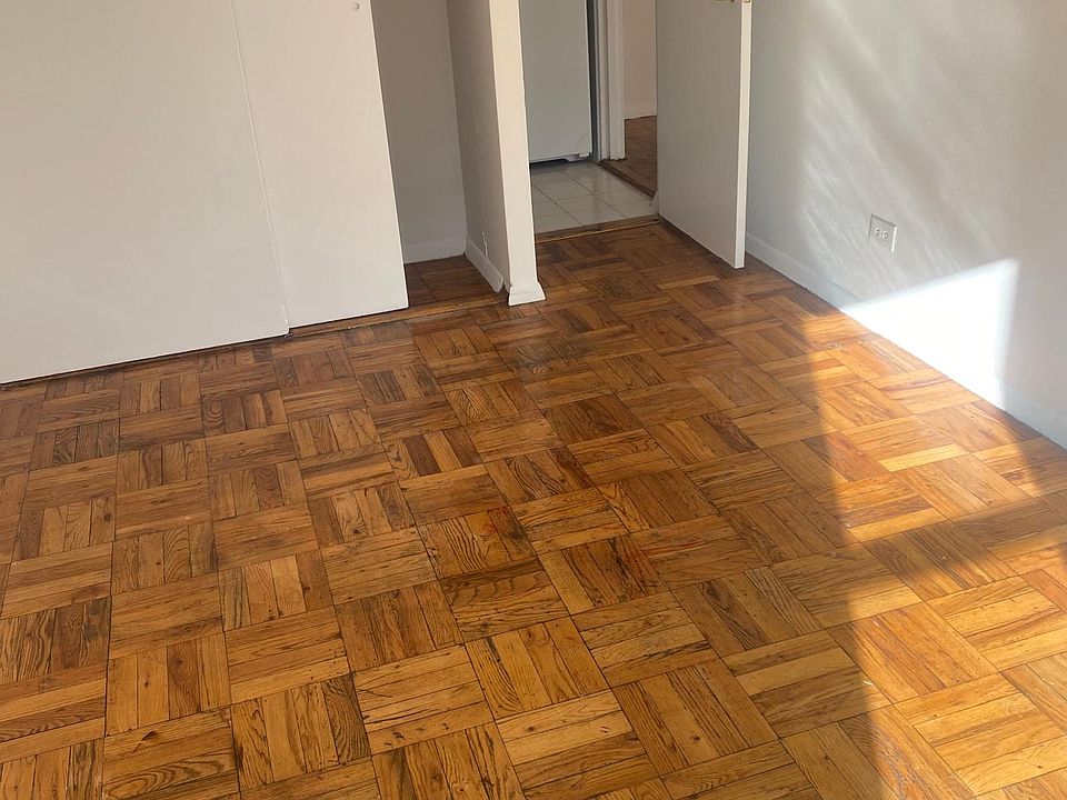 1st image of 14209 Barclay Ave #1H