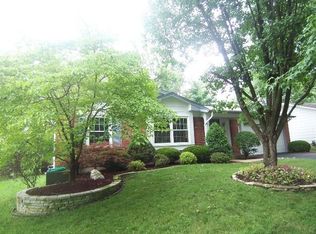 575 Larksmore Ct, Ballwin, MO 63021