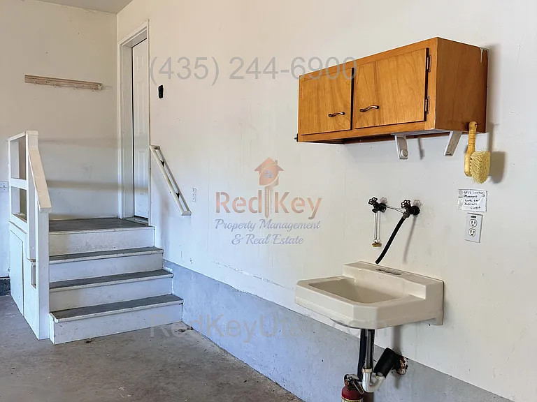 1602 Breeze Dr, Lake Point, UT_05042026
