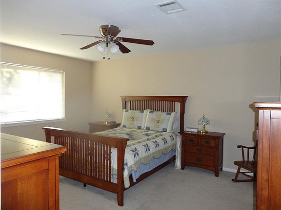  Great master bedroom