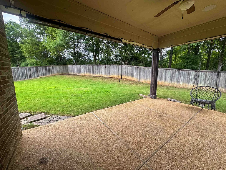 1229 Grainfield Cv — Photo 18