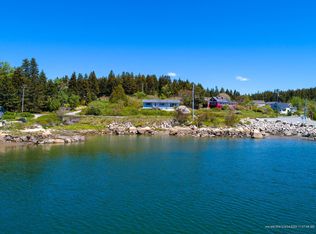 3 Sand Beach Rd, Stonington, ME 04681