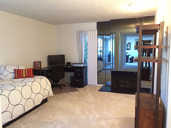 2nd image of 11944 Montana Ave APT 201