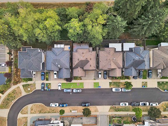 5th image of 13138 58a Ave