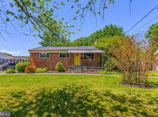 4611 Harlan St, Rockville, MD 20853