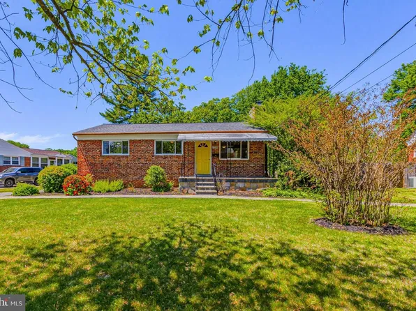 4611 Harlan St, Rockville, MD 20853