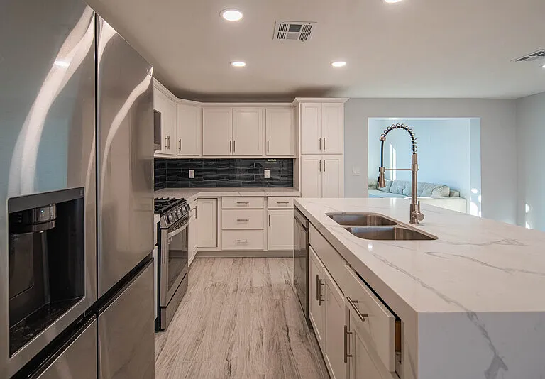 3701 E Ludlow Dr — Photo 15
