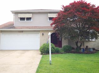 1441 W Goldengate Dr, Addison, IL 60101