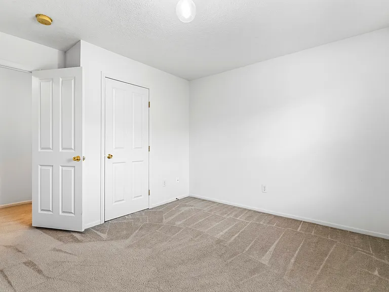 1113 Green Knoll Dr — Photo 27