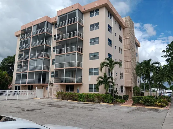 1830 Dixieanna St #503, Hollywood, FL 33020