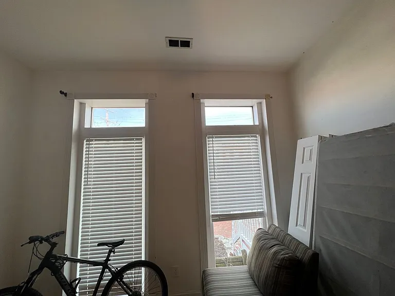 1235 W Cary St — Photo 25