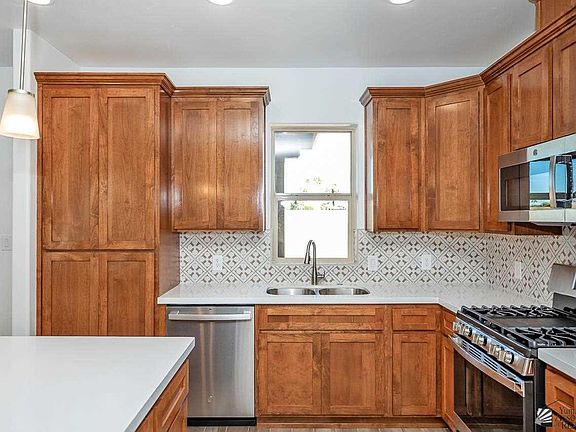 5th image of 4362 W 17th St