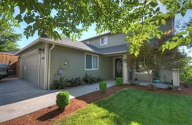 Cedar Links Dr, Medford — Photo 1