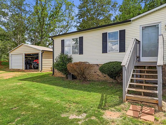 2nd image of 477 Belcher Rd