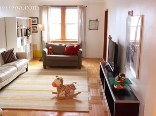 9945 67th Rd APT 612, Forest Hills, NY 11375