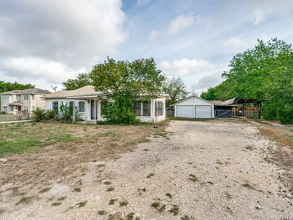 5th image of 513 GILLETTE BLVD