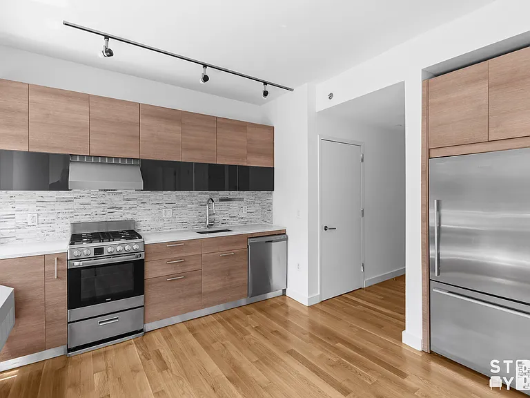 333 Greene Ave #2L — Photo 4