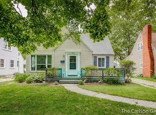 2206 Monroe Ave NW, Grand Rapids, MI 49505