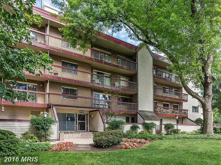 10300 Westlake Dr #S104 — Photo 1