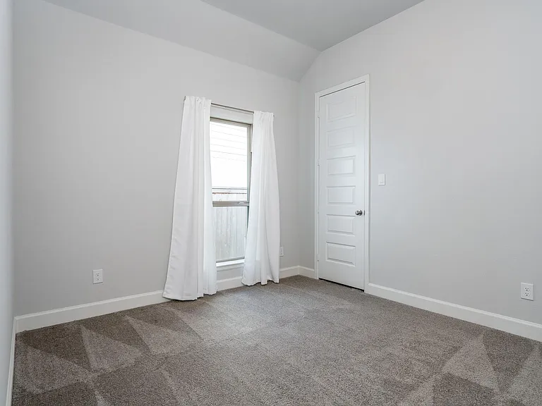 12715 Plaza Solana Pl — Photo 21