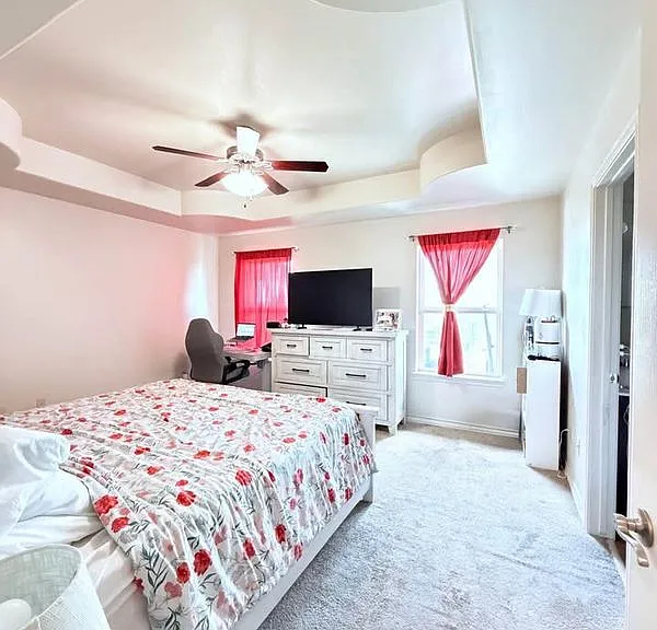 4565 Osborne Ave — Photo 2