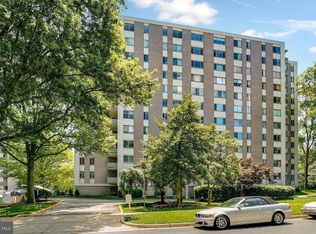 8315 N Brook Ln APT 604, Bethesda, MD 20814