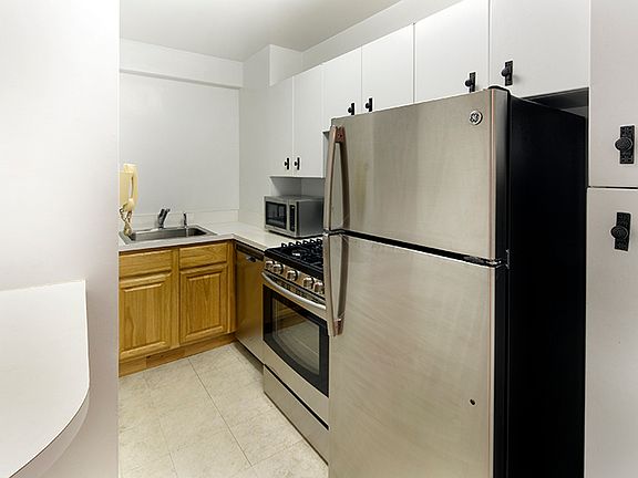 2nd image of 404 E 66th St APT 2N