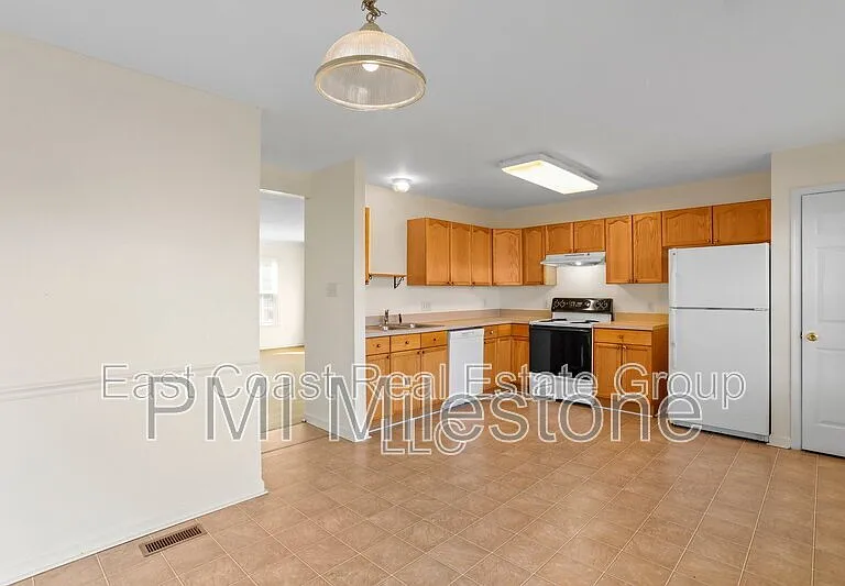91 Grindstone Dr — Photo 8