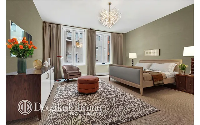 Sold by Douglas Elliman | media 27