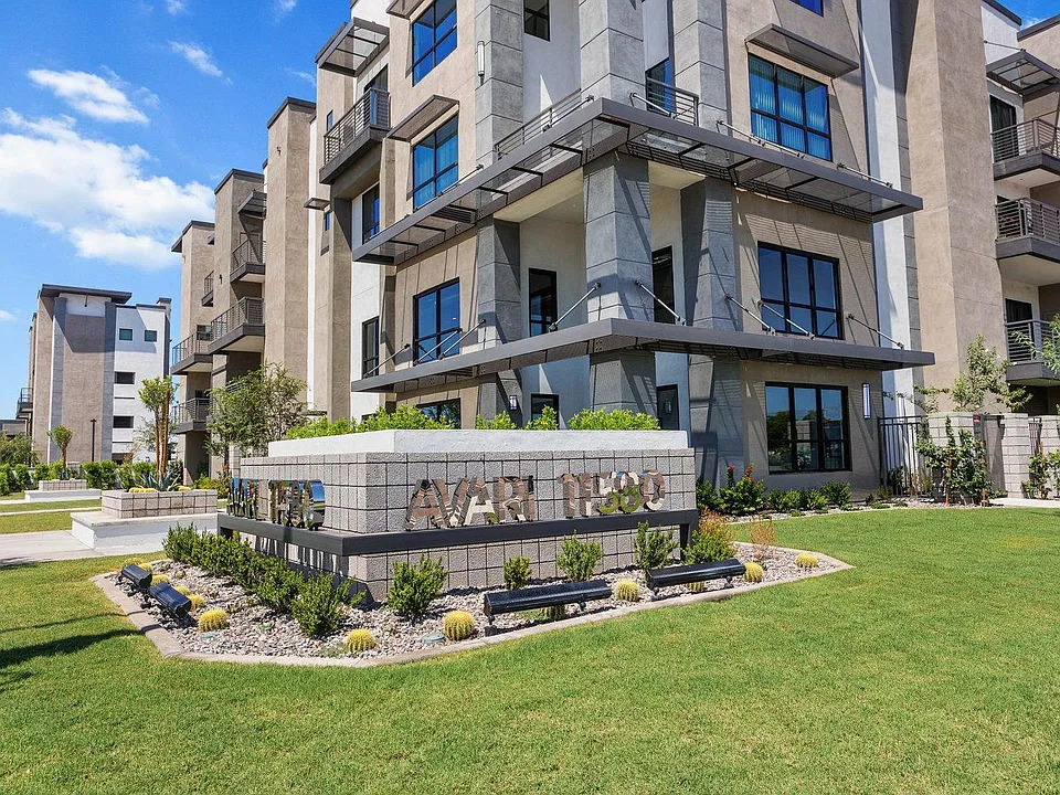 Avari Modern Apartments