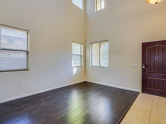 3rd image of 10046 W Hammond Ln