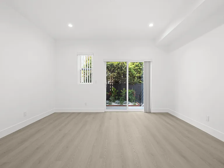 3019 Somerset Dr — Photo 26