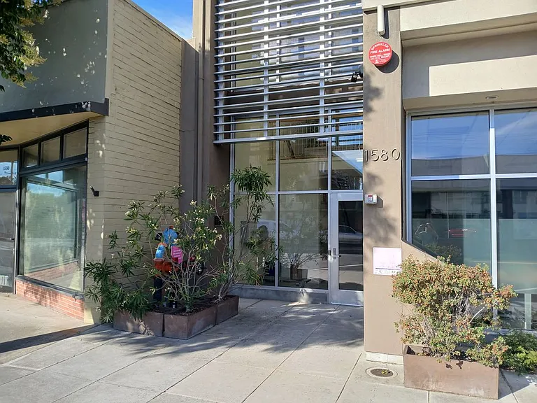 1580 Laurel St #1 — Photo 7