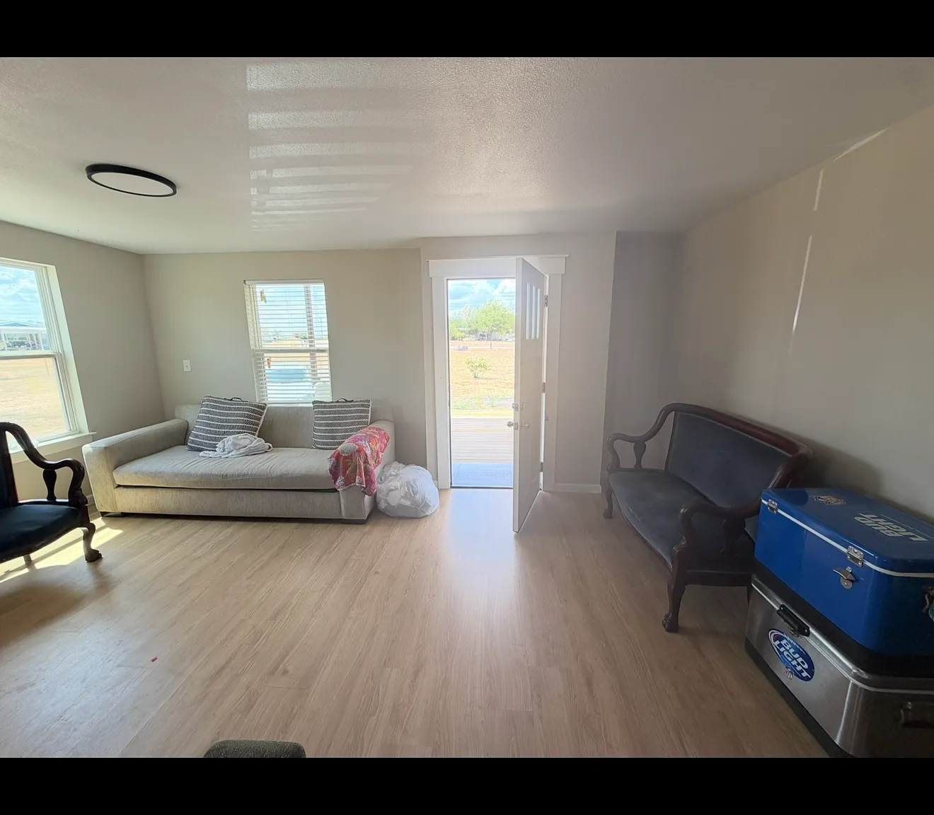 3 bed, 1344 sqft, $2,000 — Photo 3