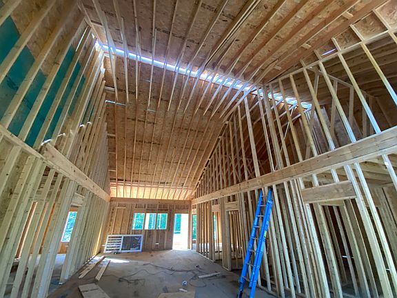 4th image of 45 Rolling Hills Ln