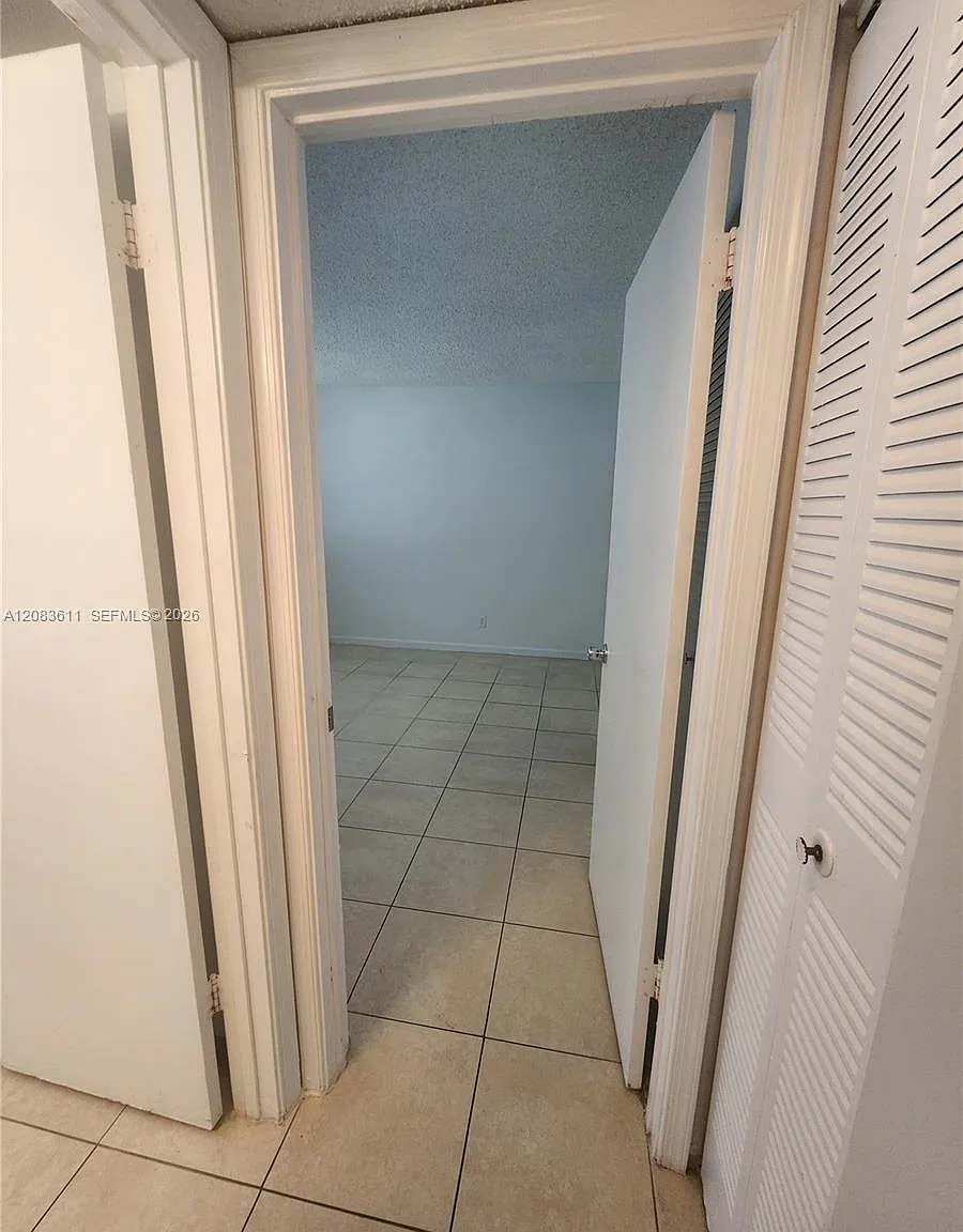 Lakewood Village — Photo 4