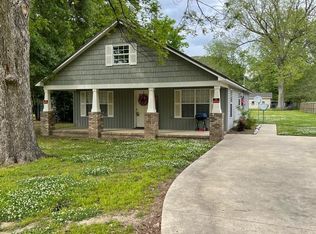 201 Gerald St, Leland, MS 38756