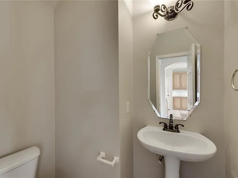9428 Patagonia Ln — Photo 14