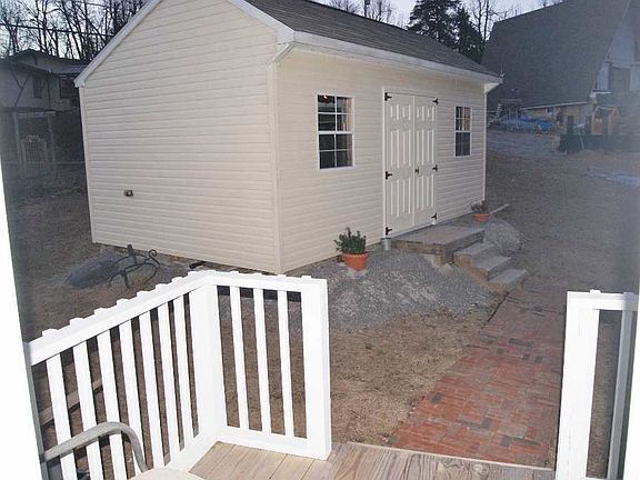 4th image of 118 Bayview Dr