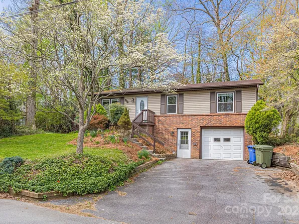 1805 Lower Ridgewood Blvd, Hendersonville, NC 28791