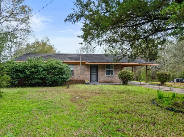 36 Hill Rd, Prentiss, MS 39474