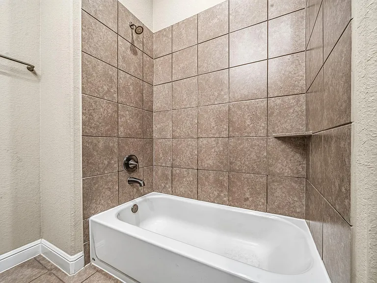 9908 Prairie House Ln — Photo 21