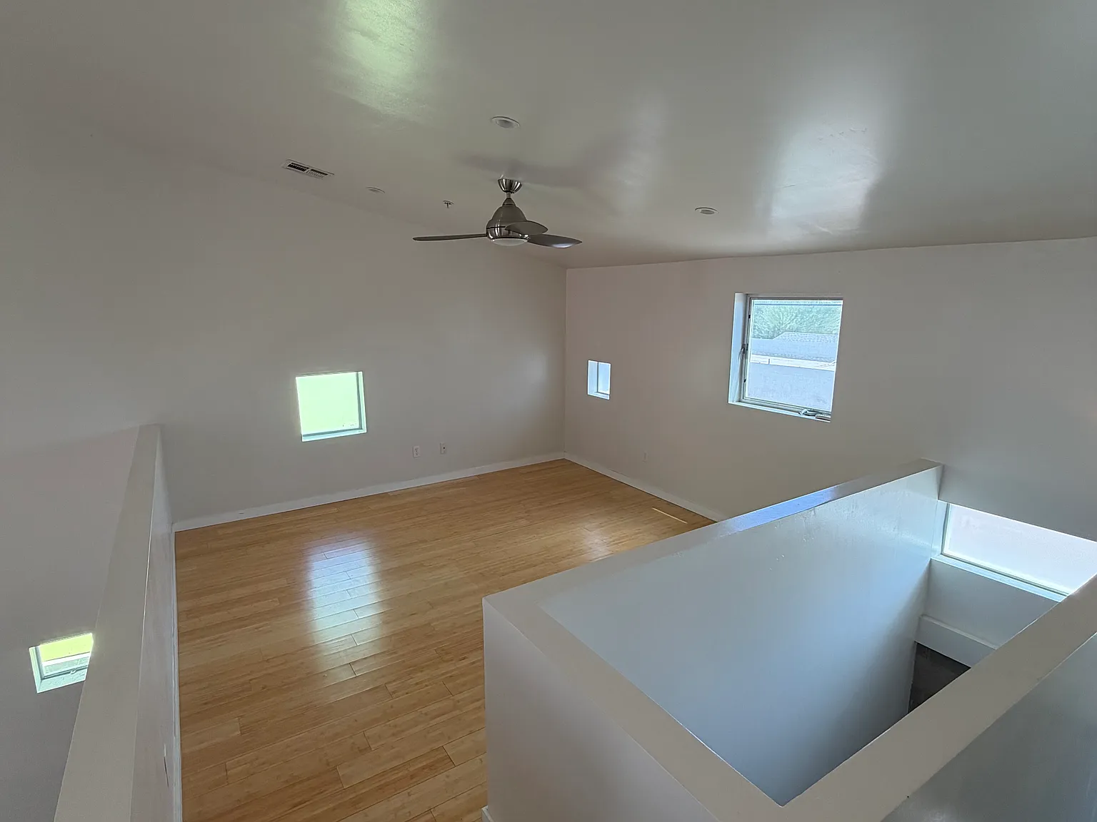 2 bed, 1404 sqft, $2,100 — Photo 2