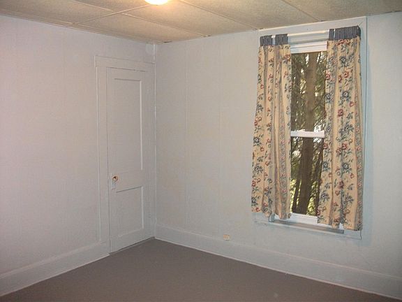 small bedroom