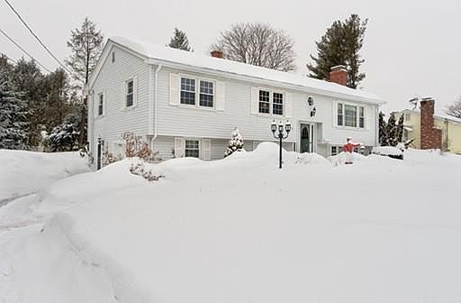 1st image of 13 Westchester Dr