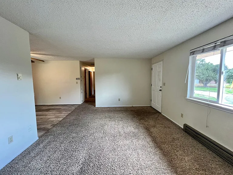 1707 College Pl — Photo 6