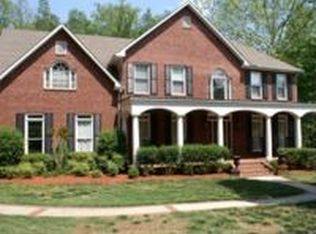 5826 Forest Dr, Acworth, GA 30102