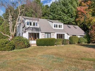 7 Pinewood Dr, Vernon, CT 06066