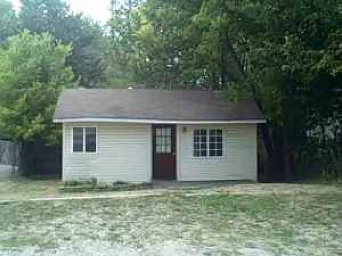 806 Ingomar St photo 1