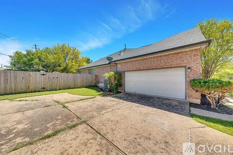 11313 County Down Dr — Photo 24